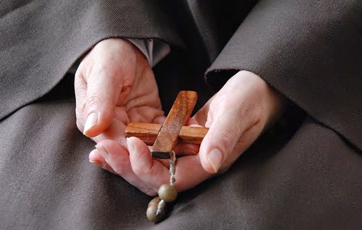 Salve a Vida Consagrada